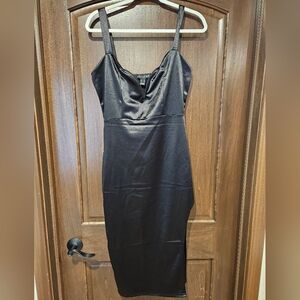 Black Bodycon V-neck Dress